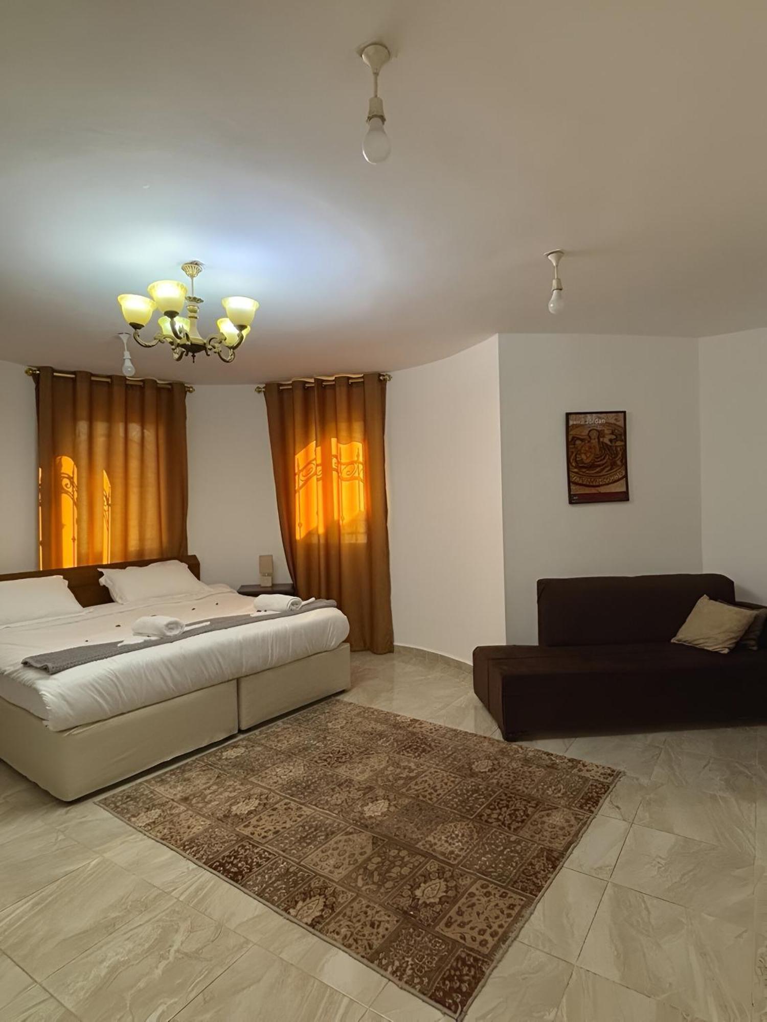 Marvel Hostel Wadi Musa Buitenkant foto